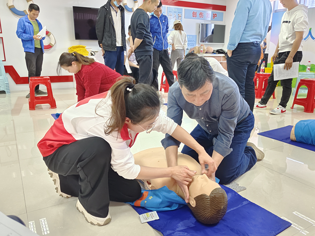 2023年3月10日，三元法院组织干警参加红十字应急救护员培训